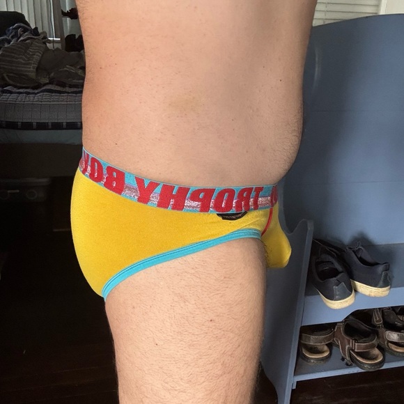Andrew Christian Yellow Medium Briefs - Picture 4 of 4